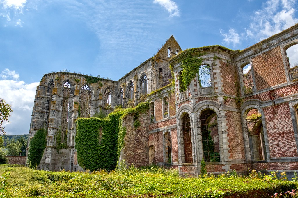Abbaye D'Aulne hdr abdij belgie religie religion klooster ruine katholiek rooms saint sint aulne kerk kathedraal